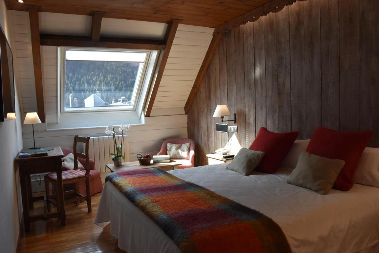 Hotel Val De Ruda Baqueira Beret Exterior foto